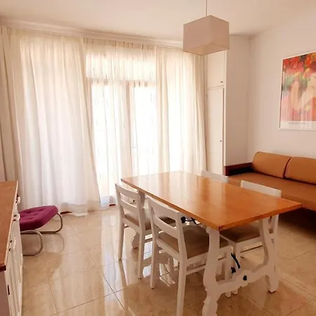 Granada Familiar Deluxe Portinatx